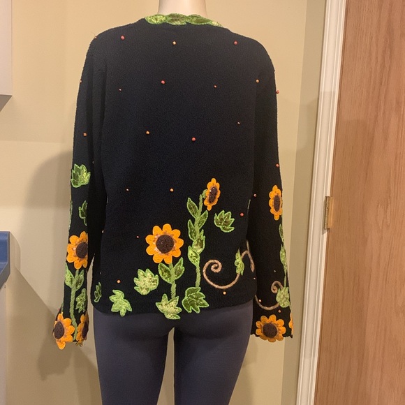 Vintage Design Options by Philip & Jane Gordon Cardigan Appliqué and Embroidery - Picture 3 of 12